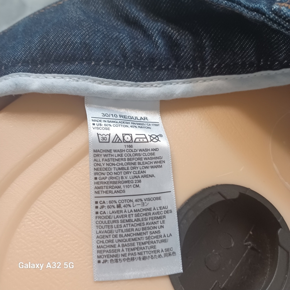 Banana Republic Women Size 30/10 Deep Indigo Relaxed Jeans - Picture 16 of 16